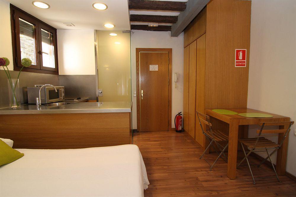 Bcn2Stay Apartments Barcelona Exteriör bild